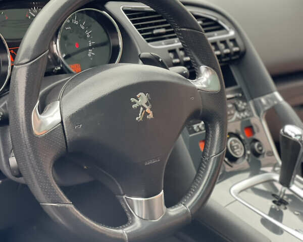 Сірий Пежо 3008, об'ємом двигуна 1.6 л та пробігом 199 тис. км за 10999 $, фото 124 на Automoto.ua