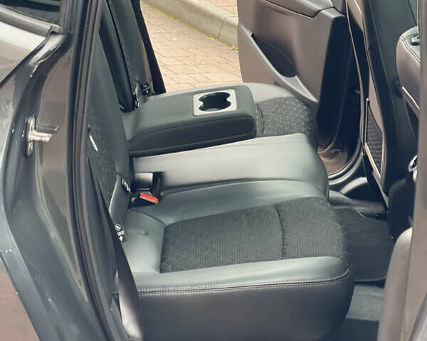 Сірий Пежо 3008, об'ємом двигуна 1.6 л та пробігом 199 тис. км за 10999 $, фото 91 на Automoto.ua