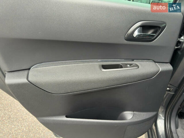 Серый Пежо 3008, объемом двигателя 1.6 л и пробегом 171 тыс. км за 14600 $, фото 32 на Automoto.ua