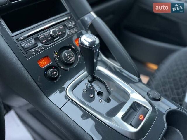 Серый Пежо 3008, объемом двигателя 1.6 л и пробегом 228 тыс. км за 12600 $, фото 15 на Automoto.ua