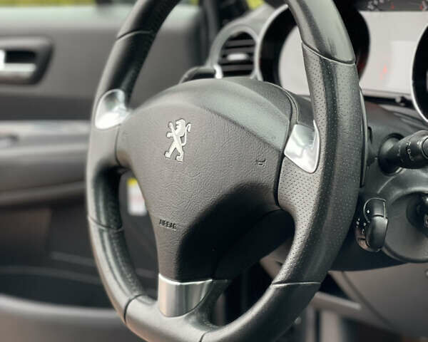 Сірий Пежо 3008, об'ємом двигуна 1.6 л та пробігом 199 тис. км за 10999 $, фото 111 на Automoto.ua