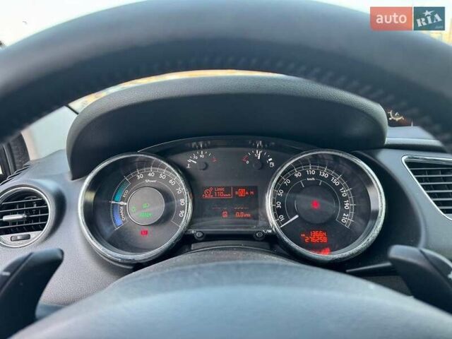 Серый Пежо 3008, объемом двигателя 2 л и пробегом 276 тыс. км за 9900 $, фото 5 на Automoto.ua