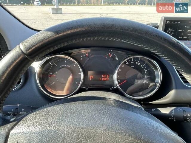 Серый Пежо 3008, объемом двигателя 1.6 л и пробегом 220 тыс. км за 11000 $, фото 5 на Automoto.ua