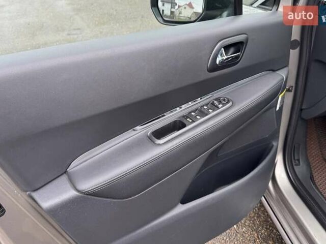 Серый Пежо 3008, объемом двигателя 1.56 л и пробегом 116 тыс. км за 12499 $, фото 17 на Automoto.ua