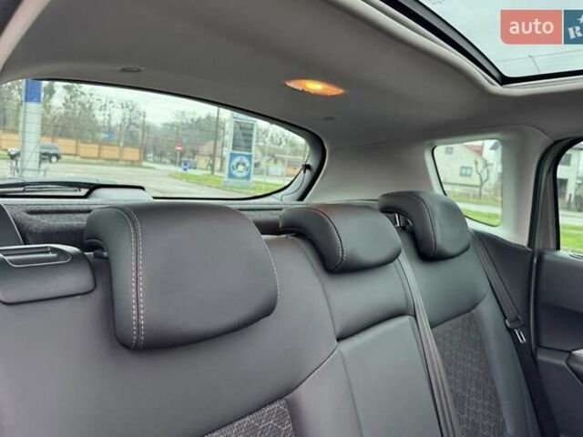 Серый Пежо 3008, объемом двигателя 1.56 л и пробегом 116 тыс. км за 12499 $, фото 21 на Automoto.ua