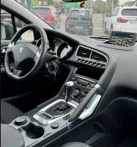 Серый Пежо 3008, объемом двигателя 1.6 л и пробегом 105 тыс. км за 12600 $, фото 13 на Automoto.ua