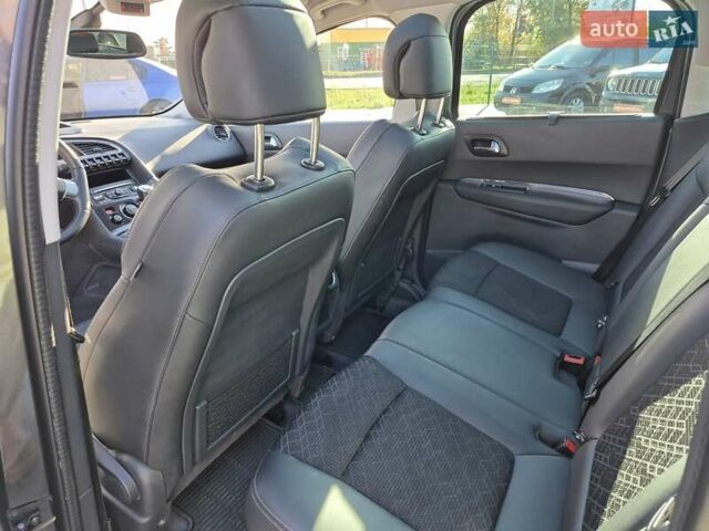 Серый Пежо 3008, объемом двигателя 1.6 л и пробегом 63 тыс. км за 13500 $, фото 10 на Automoto.ua