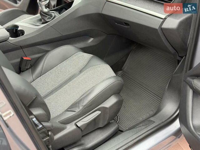 Серый Пежо 3008, объемом двигателя 1.6 л и пробегом 198 тыс. км за 17300 $, фото 20 на Automoto.ua