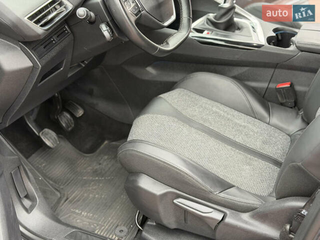 Серый Пежо 3008, объемом двигателя 1.6 л и пробегом 198 тыс. км за 17300 $, фото 17 на Automoto.ua