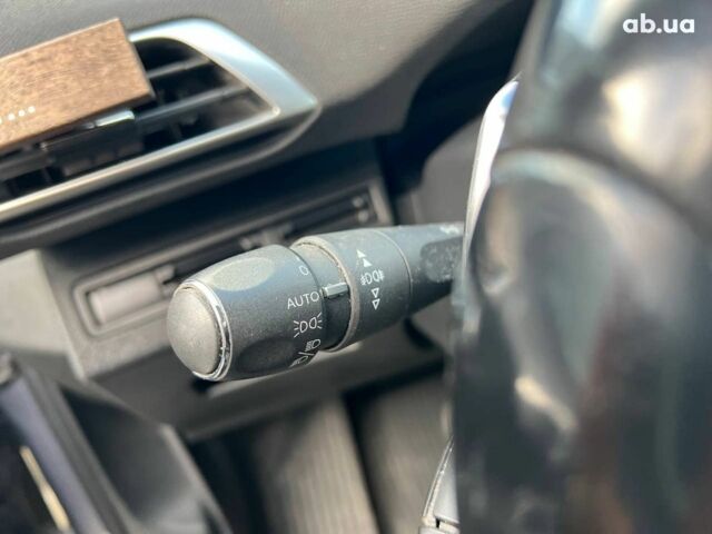 Пежо 3008 2017 в Львове на Automoto.ua Серый Пежо 3008, объемом двигателя 1.6 л и пробегом 187 тыс. км за 18290 $, фото 32 на Automoto.ua