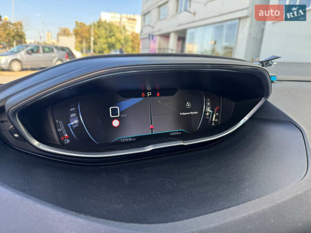 Серый Пежо 3008, объемом двигателя 1.56 л и пробегом 137 тыс. км за 16500 $, фото 3 на Automoto.ua