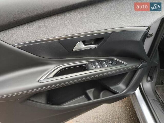 Серый Пежо 3008, объемом двигателя 1.6 л и пробегом 166 тыс. км за 19850 $, фото 48 на Automoto.ua