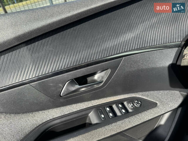 Серый Пежо 3008, объемом двигателя 1.56 л и пробегом 137 тыс. км за 16500 $, фото 5 на Automoto.ua