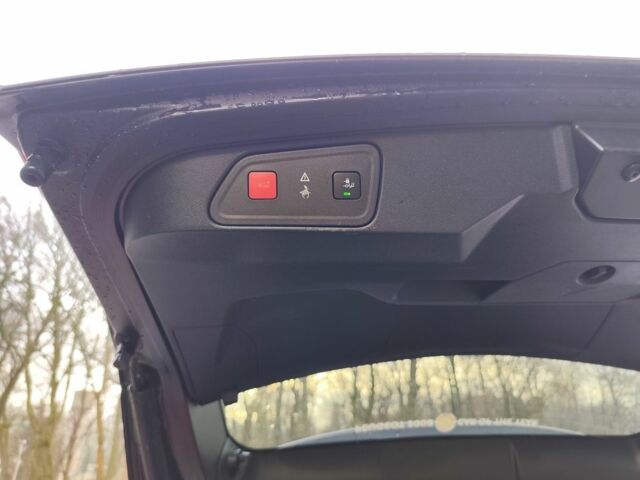 Серый Пежо 3008, объемом двигателя 1.6 л и пробегом 166 тыс. км за 19850 $, фото 22 на Automoto.ua