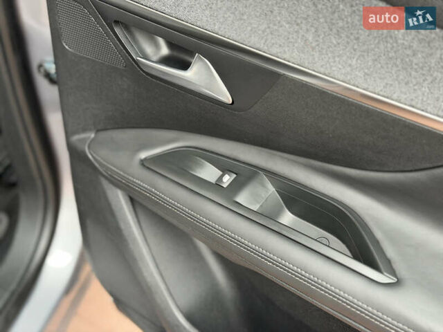 Серый Пежо 3008, объемом двигателя 1.6 л и пробегом 198 тыс. км за 17300 $, фото 24 на Automoto.ua