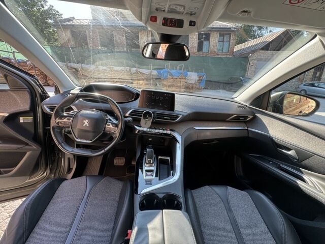 Серый Пежо 3008, объемом двигателя 1.6 л и пробегом 198 тыс. км за 18500 $, фото 6 на Automoto.ua