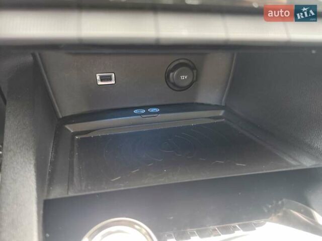 Серый Пежо 3008, объемом двигателя 1.6 л и пробегом 166 тыс. км за 19850 $, фото 68 на Automoto.ua