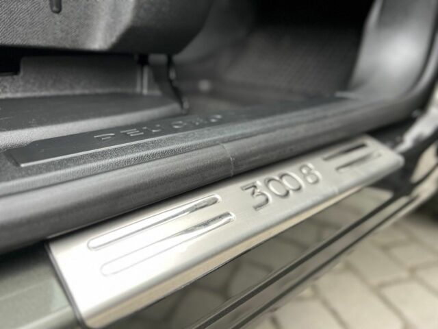 Серый Пежо 3008, объемом двигателя 2 л и пробегом 183 тыс. км за 17300 $, фото 13 на Automoto.ua