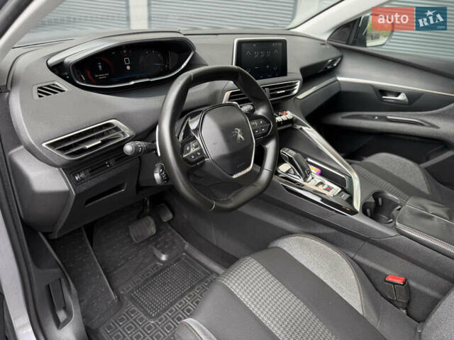 Серый Пежо 3008, объемом двигателя 1.56 л и пробегом 206 тыс. км за 17777 $, фото 32 на Automoto.ua