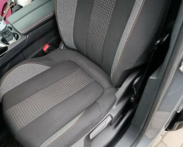 Сірий Пежо 3008, об'ємом двигуна 1.5 л та пробігом 152 тис. км за 19500 $, фото 7 на Automoto.ua