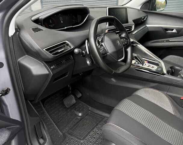 Серый Пежо 3008, объемом двигателя 1.56 л и пробегом 206 тыс. км за 17777 $, фото 29 на Automoto.ua