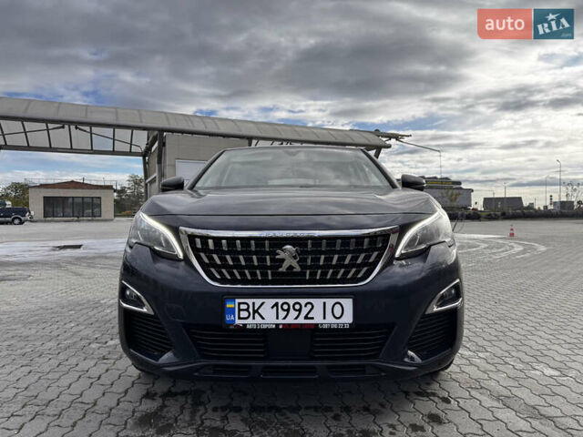 Серый Пежо 3008, объемом двигателя 1.5 л и пробегом 148 тыс. км за 17900 $, фото 1 на Automoto.ua