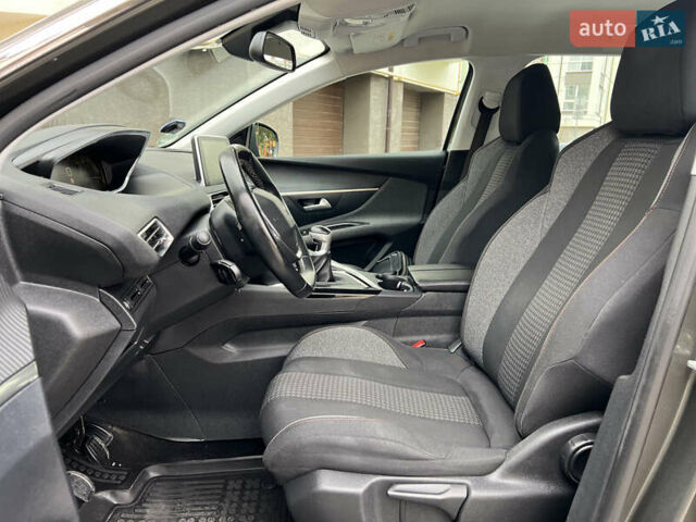 Серый Пежо 3008, объемом двигателя 2 л и пробегом 180 тыс. км за 17300 $, фото 18 на Automoto.ua