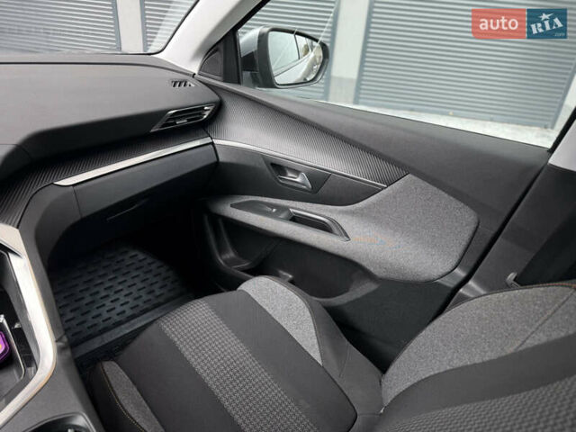 Серый Пежо 3008, объемом двигателя 1.56 л и пробегом 206 тыс. км за 17777 $, фото 50 на Automoto.ua