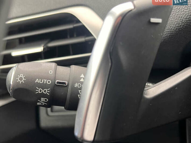 Серый Пежо 3008, объемом двигателя 1.5 л и пробегом 189 тыс. км за 20950 $, фото 17 на Automoto.ua