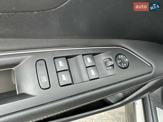 Серый Пежо 3008, объемом двигателя 1.5 л и пробегом 224 тыс. км за 21300 $, фото 59 на Automoto.ua