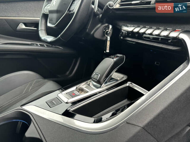 Серый Пежо 3008, объемом двигателя 1.5 л и пробегом 224 тыс. км за 21300 $, фото 50 на Automoto.ua