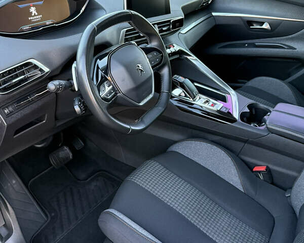 Серый Пежо 3008, объемом двигателя 1.5 л и пробегом 132 тыс. км за 19499 $, фото 17 на Automoto.ua