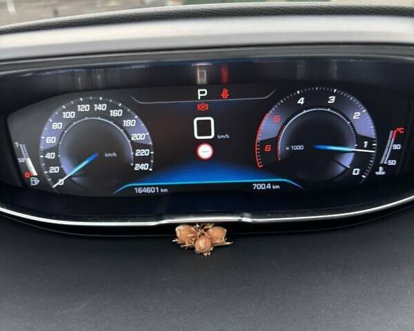 Серый Пежо 3008, объемом двигателя 1.5 л и пробегом 164 тыс. км за 20200 $, фото 9 на Automoto.ua