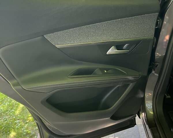 Серый Пежо 3008, объемом двигателя 2 л и пробегом 105 тыс. км за 22000 $, фото 2 на Automoto.ua