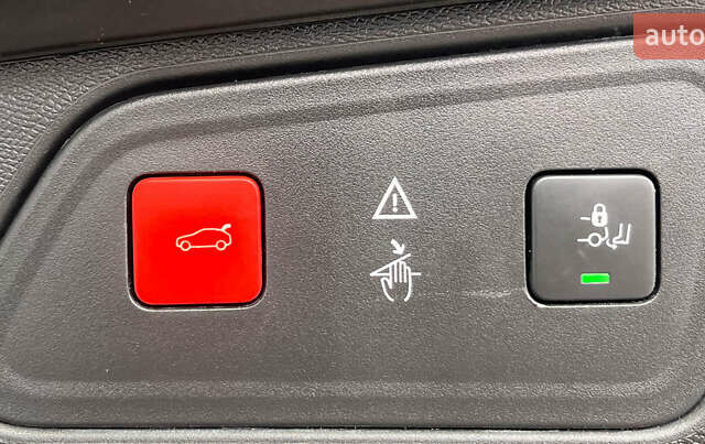 Серый Пежо 3008, объемом двигателя 1.5 л и пробегом 189 тыс. км за 20950 $, фото 38 на Automoto.ua