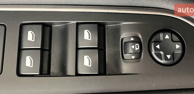 Серый Пежо 3008, объемом двигателя 1.5 л и пробегом 189 тыс. км за 20950 $, фото 24 на Automoto.ua