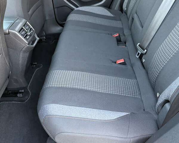 Серый Пежо 3008, объемом двигателя 1.5 л и пробегом 132 тыс. км за 19499 $, фото 19 на Automoto.ua