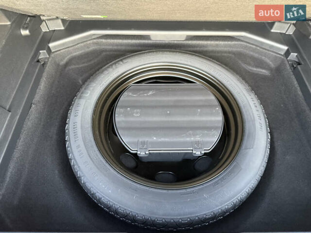 Серый Пежо 3008, объемом двигателя 1.5 л и пробегом 132 тыс. км за 19499 $, фото 32 на Automoto.ua