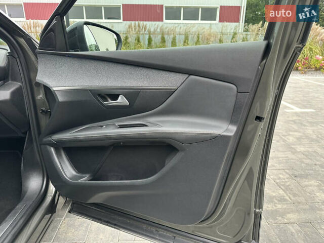 Серый Пежо 3008, объемом двигателя 1.5 л и пробегом 224 тыс. км за 21500 $, фото 52 на Automoto.ua