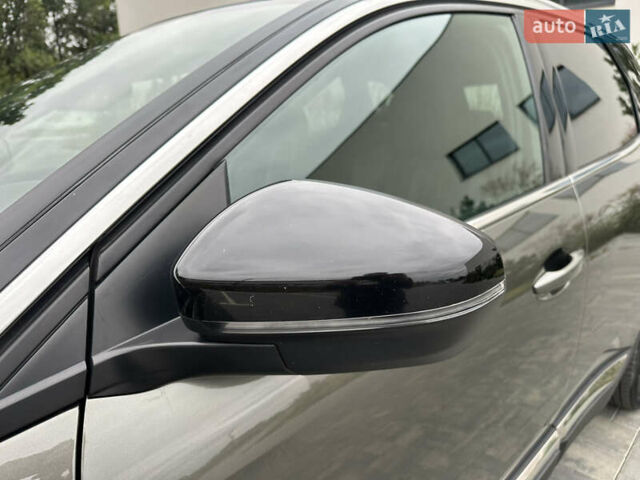 Серый Пежо 3008, объемом двигателя 1.5 л и пробегом 224 тыс. км за 21500 $, фото 27 на Automoto.ua