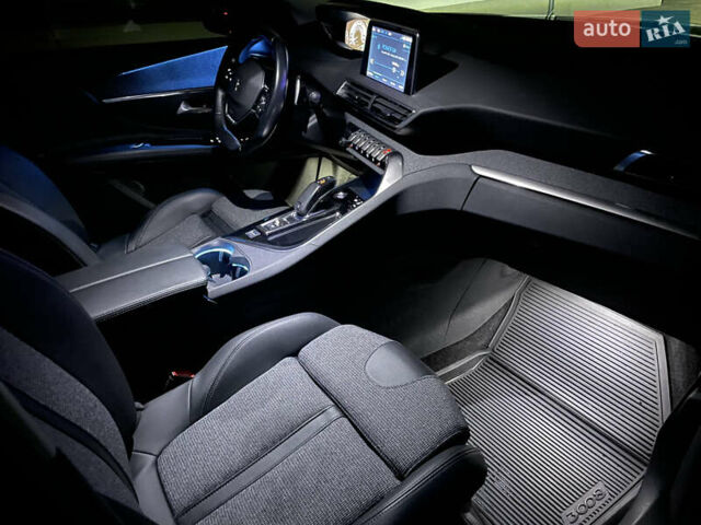 Серый Пежо 3008, объемом двигателя 2 л и пробегом 49 тыс. км за 25800 $, фото 23 на Automoto.ua