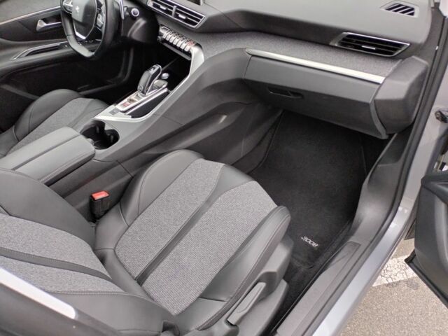 Серый Пежо 3008, объемом двигателя 1.5 л и пробегом 188 тыс. км за 21500 $, фото 9 на Automoto.ua