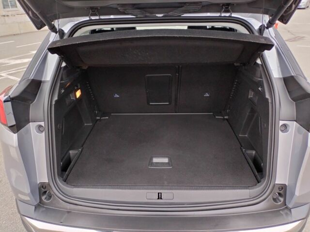 Серый Пежо 3008, объемом двигателя 1.5 л и пробегом 188 тыс. км за 21500 $, фото 12 на Automoto.ua