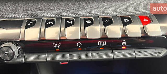 Серый Пежо 3008, объемом двигателя 1.5 л и пробегом 168 тыс. км за 20950 $, фото 24 на Automoto.ua