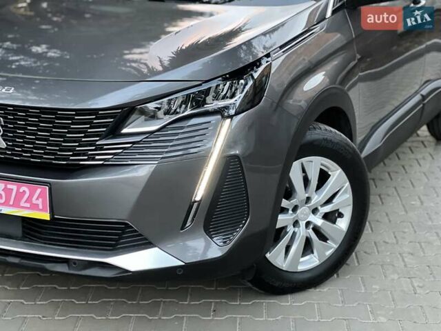 Серый Пежо 3008, объемом двигателя 1.5 л и пробегом 144 тыс. км за 22950 $, фото 1 на Automoto.ua