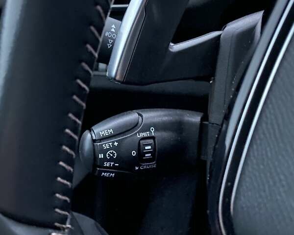 Сірий Пежо 3008, об'ємом двигуна 1.5 л та пробігом 128 тис. км за 18400 $, фото 36 на Automoto.ua