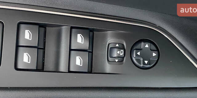 Сірий Пежо 3008, об'ємом двигуна 1.5 л та пробігом 173 тис. км за 21350 $, фото 22 на Automoto.ua