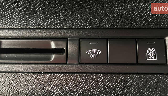 Серый Пежо 3008, объемом двигателя 1.5 л и пробегом 168 тыс. км за 20950 $, фото 26 на Automoto.ua