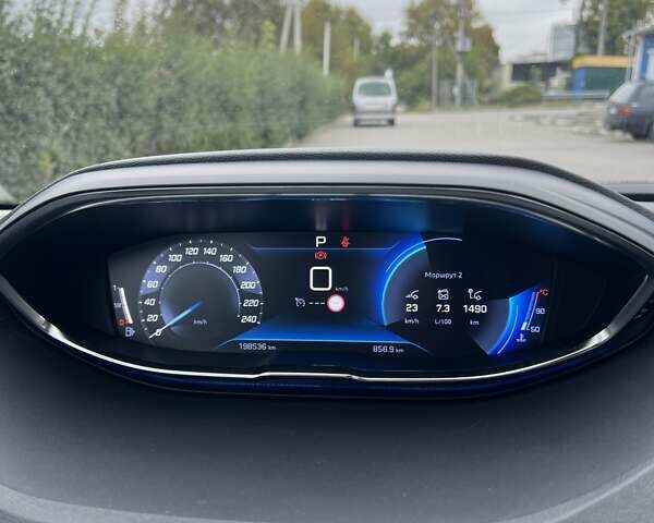 Сірий Пежо 3008, об'ємом двигуна 1.5 л та пробігом 198 тис. км за 20200 $, фото 19 на Automoto.ua