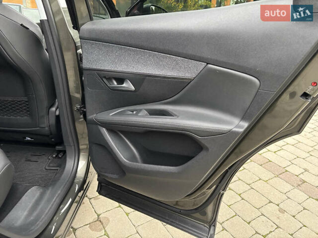 Серый Пежо 3008, объемом двигателя 2 л и пробегом 49 тыс. км за 25800 $, фото 15 на Automoto.ua